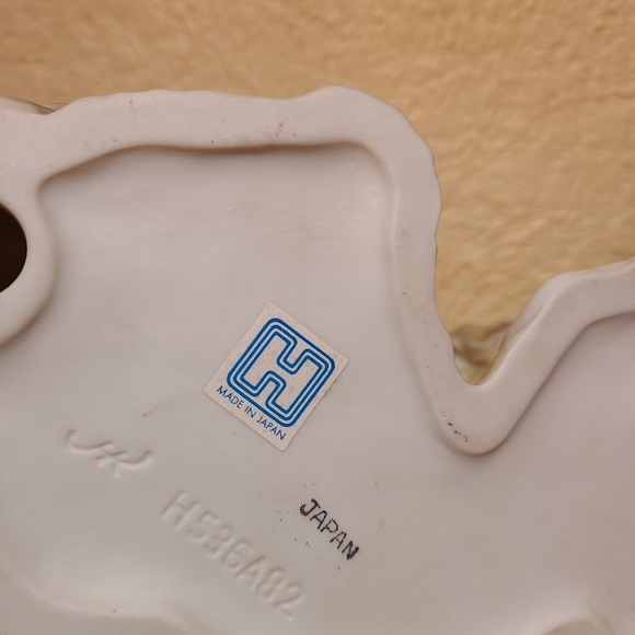 Signed Harvey Knox Porcelain Afghan Dog Figurine. - Picture 6 of 6